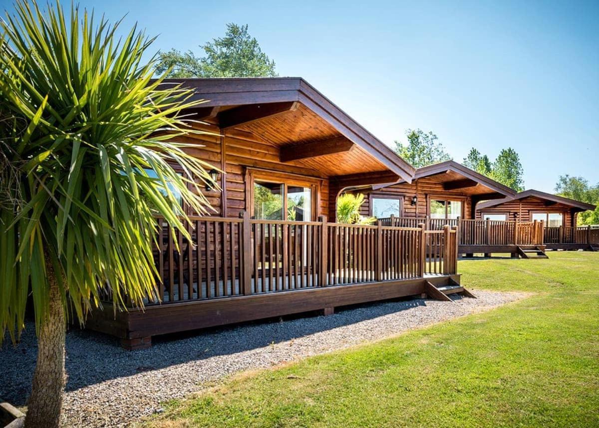 Fingle Glen Lodges Whitestone Exterior photo
